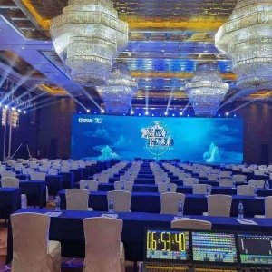 广州音响线阵系列灯光显示屏 投影仪点歌机出租